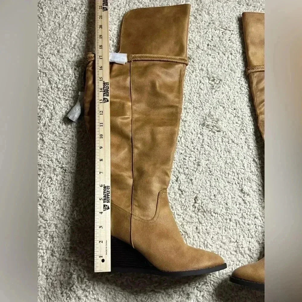 JOURNEE COLLECTION Womens Brown Jezebel Almond Toe Stiletto Riding Boot 7.5 NIB